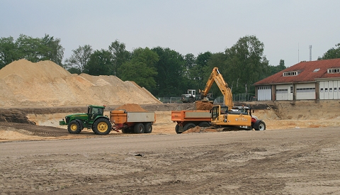 Graven bij gebouw 55