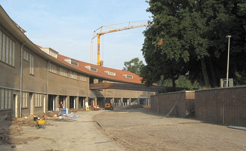 Gebouw 55 loopbrug